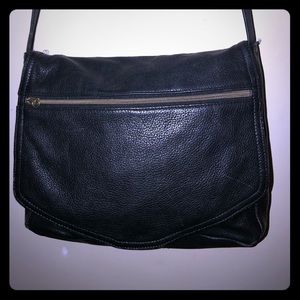 Black leather Fossil messenger bag